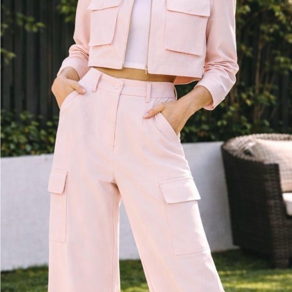 Elegant set Women's Pink Wide Leg Pants and jacket - Picture 2 of 3